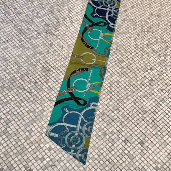 Hermès Blue Green Eperon D'Or Maxi Twilly Silk Scarf - Picture 6 of 10